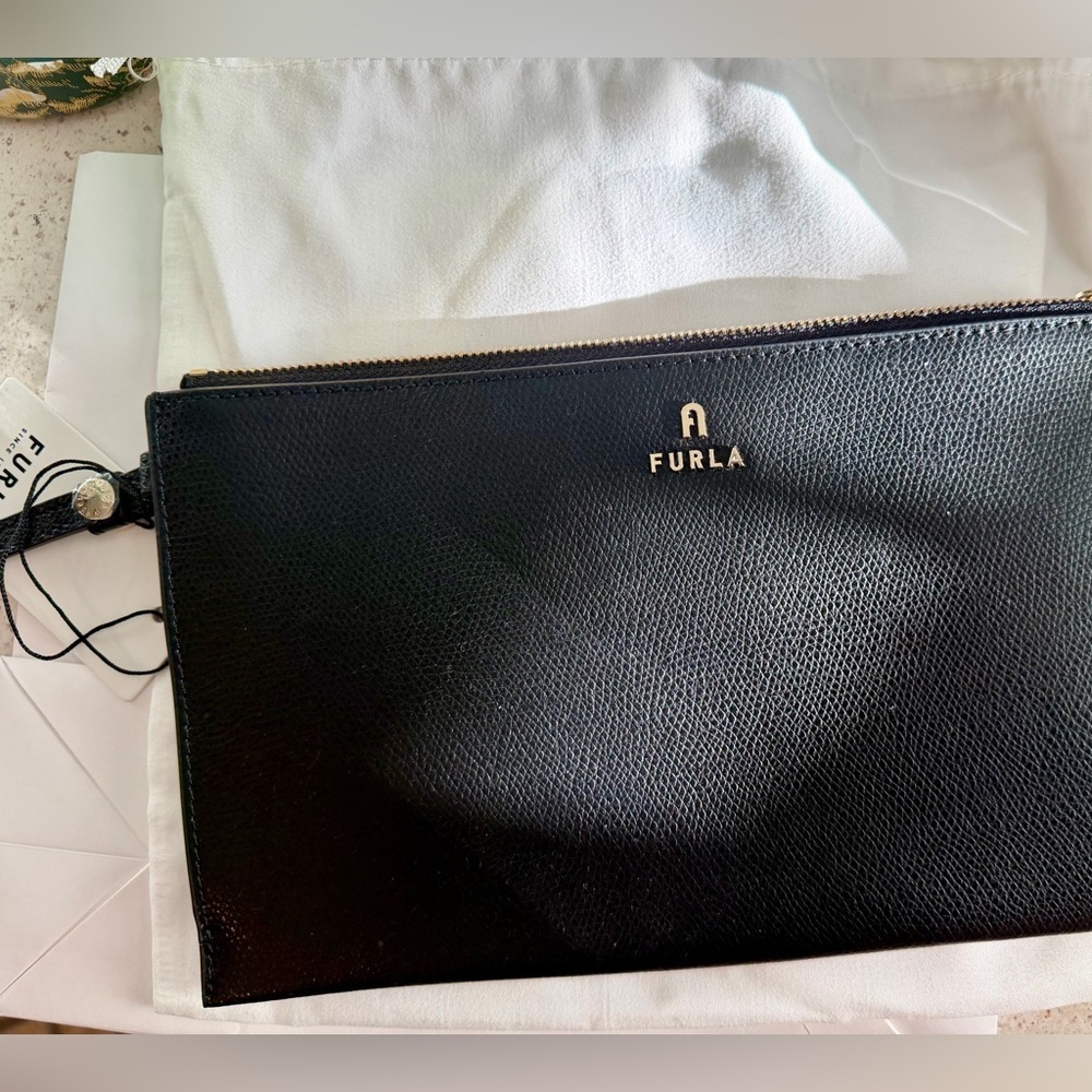 Furla Black Textured Clutch - Wallet